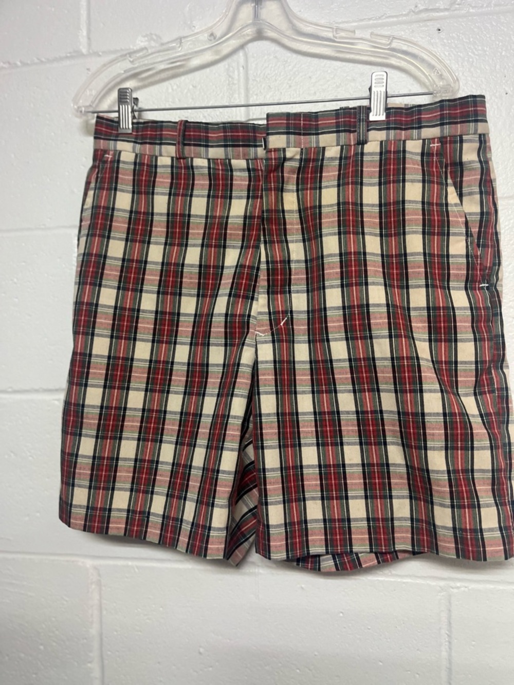 Vintage grandpacore Plaid Men’s Shorts in Cream and Red